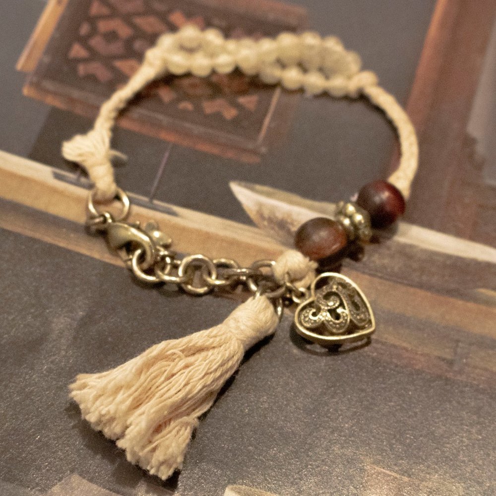 Boutique Natural Rope Bronze Charm Heart Butterfly Bohemian Wood Bead Bracelet - Picture 6 of 12